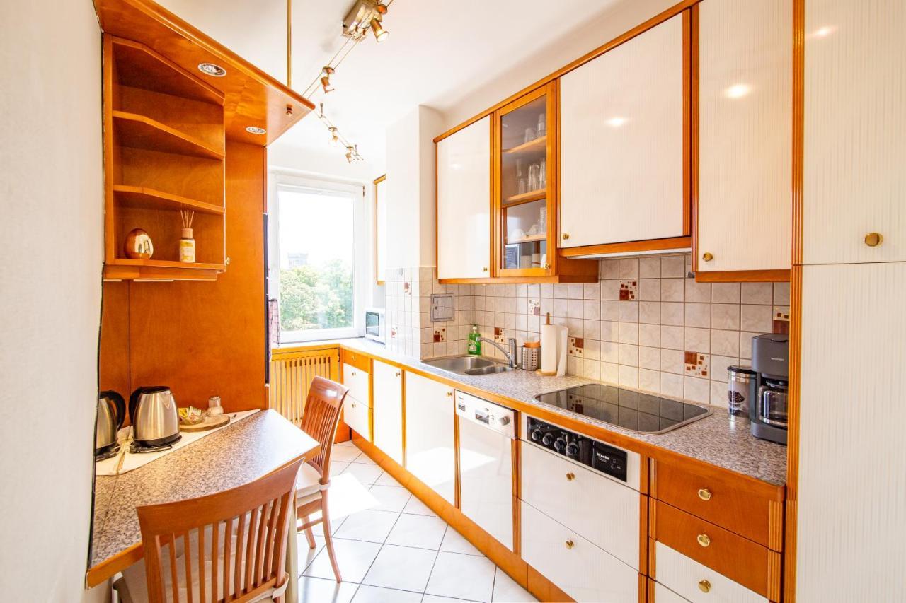 Best Rated Central Apartment Vienna - Ac, Wifi, 24H7Days Self Check-In, Board Games, Netflix Ngoại thất bức ảnh
