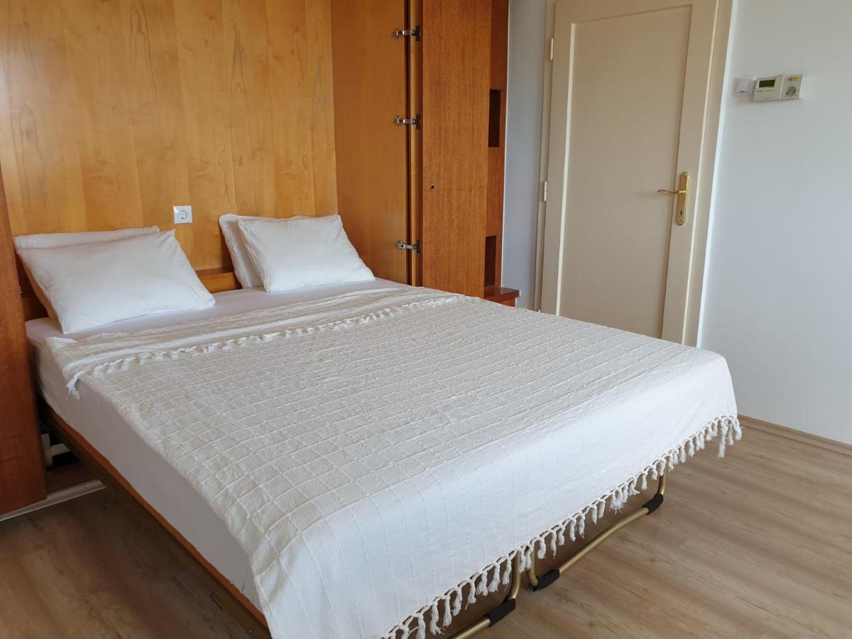 Best Rated Central Apartment Vienna - Ac, Wifi, 24H7Days Self Check-In, Board Games, Netflix Ngoại thất bức ảnh