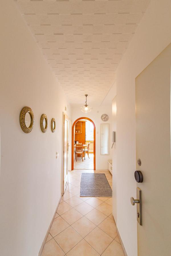 Best Rated Central Apartment Vienna - Ac, Wifi, 24H7Days Self Check-In, Board Games, Netflix Ngoại thất bức ảnh